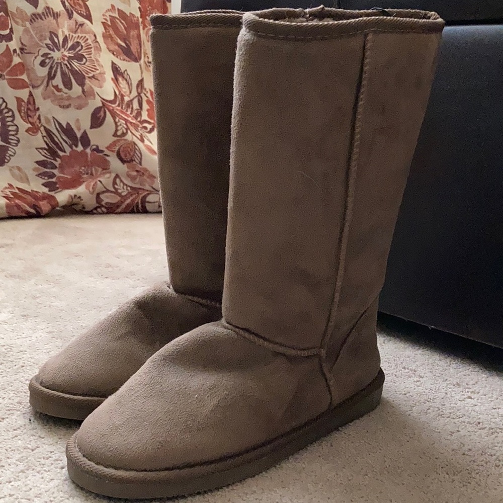 (3/$25) New Brown Suede Boots